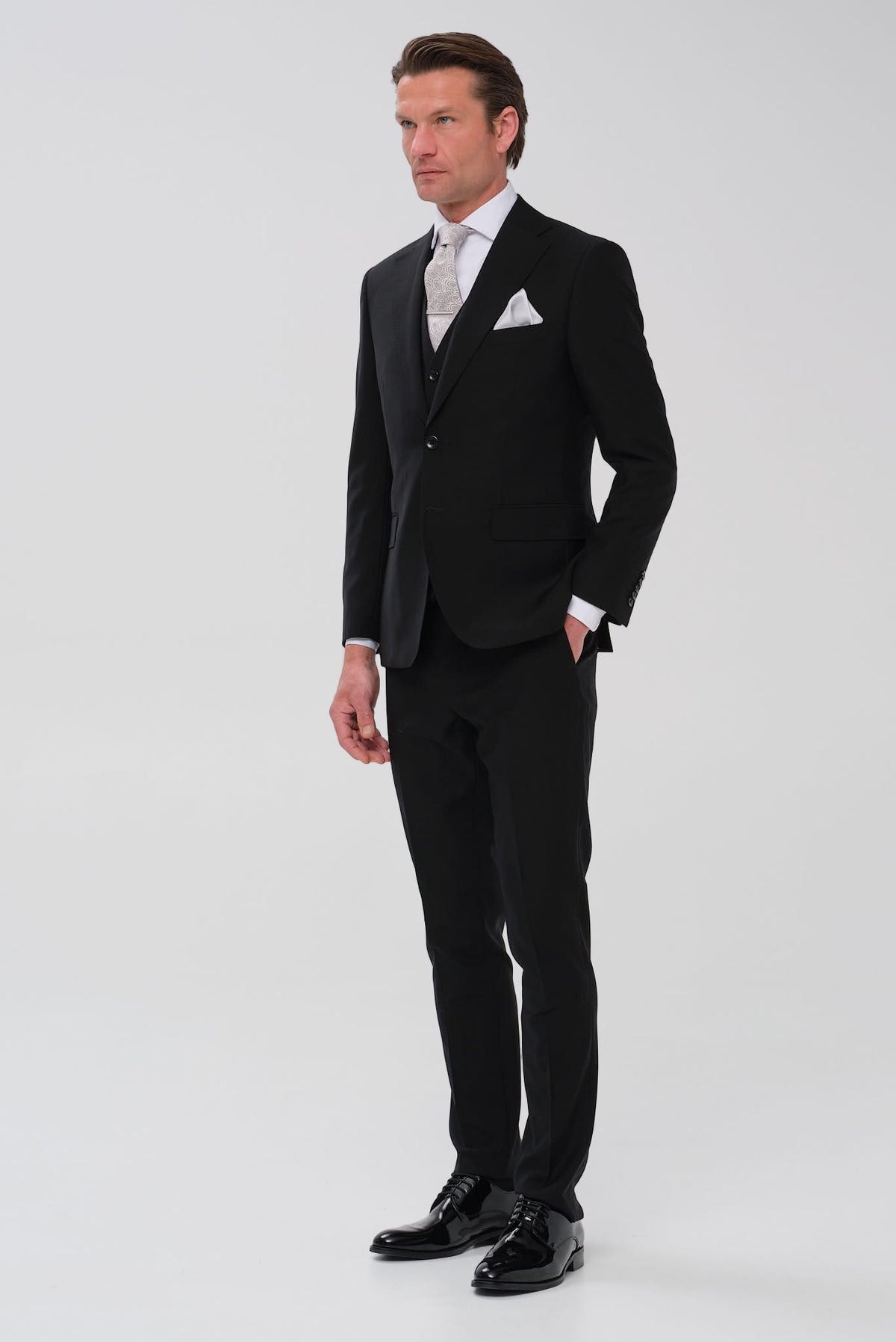 ΑΝΔΡΙΚΟ ΜΑΥΡΟ ΚΟΣΤΟΥΜΙ PORTOBELLO'S SLIM FIT SUPER 160