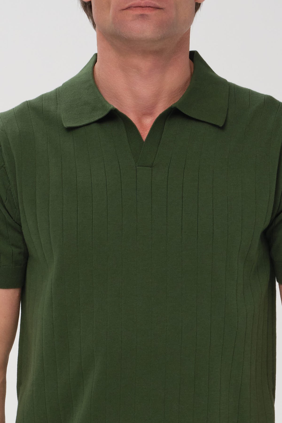 ΑΝΔΡΙΚΟ ΠΡΑΣΙΝΟ KONTOMANIKO POLO PORTOBELLO'S ME ΚΑΘΕΤΗ ΡΙΓΕ ΠΛΕΞΗ ΚΑΙ NO BUTTON ΓΙΑΚΑ REGULAR FIT