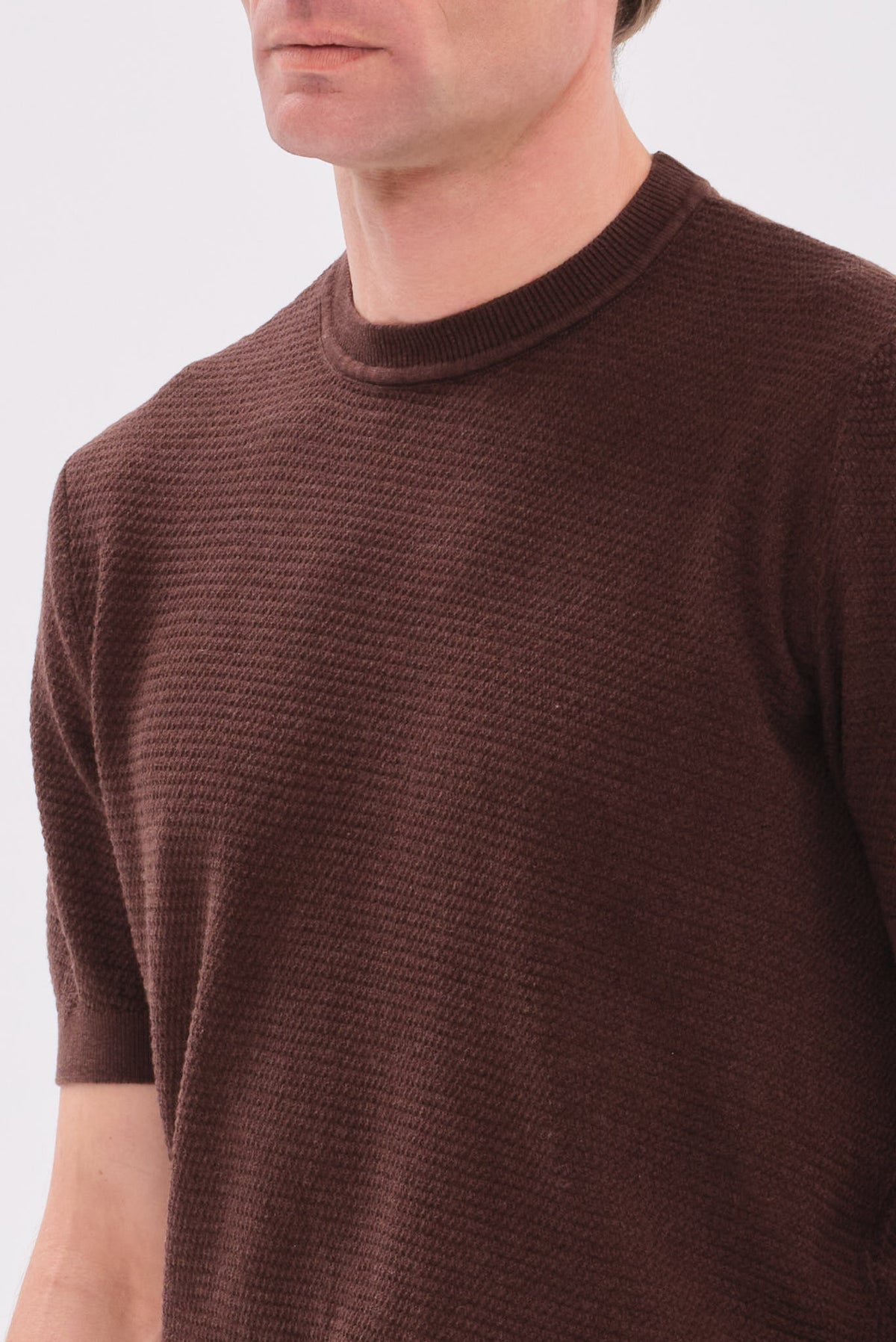 ΑΝΔΡΙΚΟ ΚΑΦΕ Τ-SHIRT PORTOBELLO'S ΜΕ ΑΝΑΓΛΥΦΗ ΠΛΕΞΗ REGULAR FIT