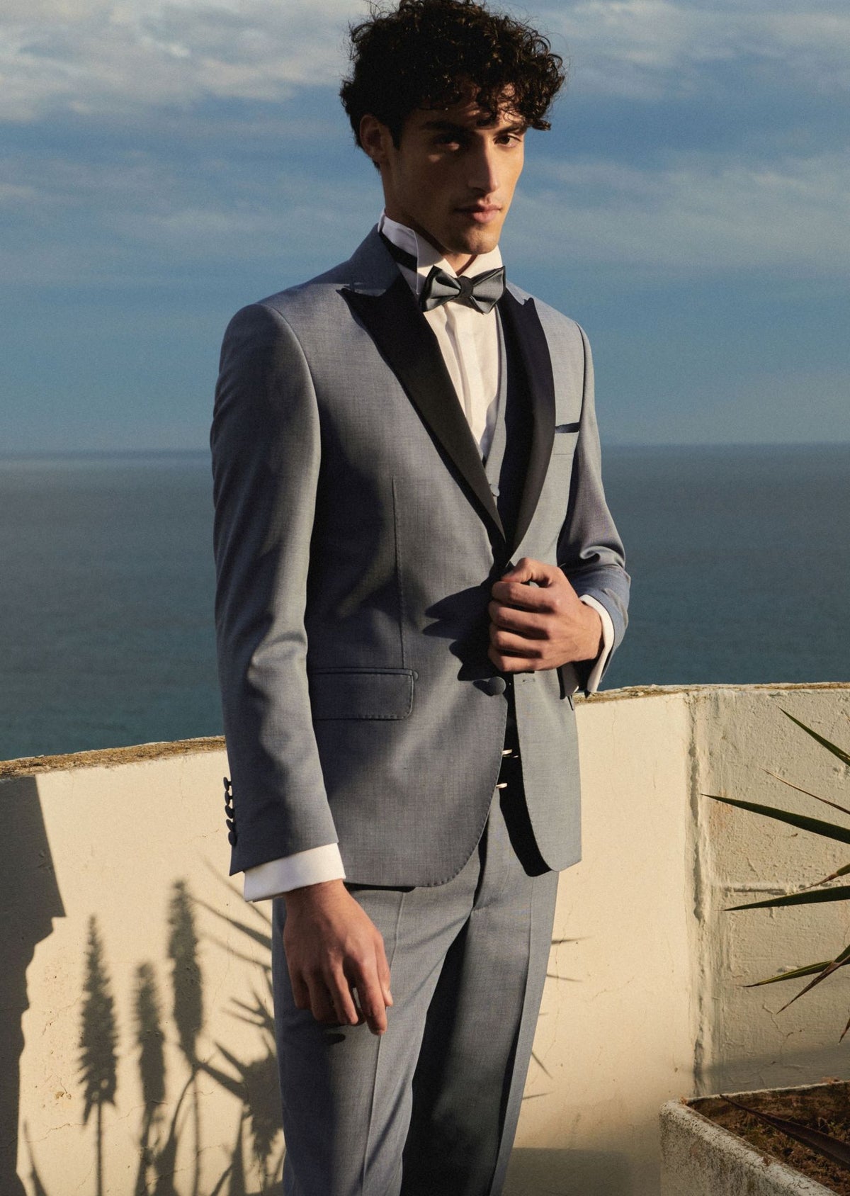 ΑΝΔΡΙΚΟ THREE-PIECE TUXEDO PORTOBELLO'S ΣΙΕΛ ΜΕ PEAK ΣΑΤΕΝ ΠΕΤΑ