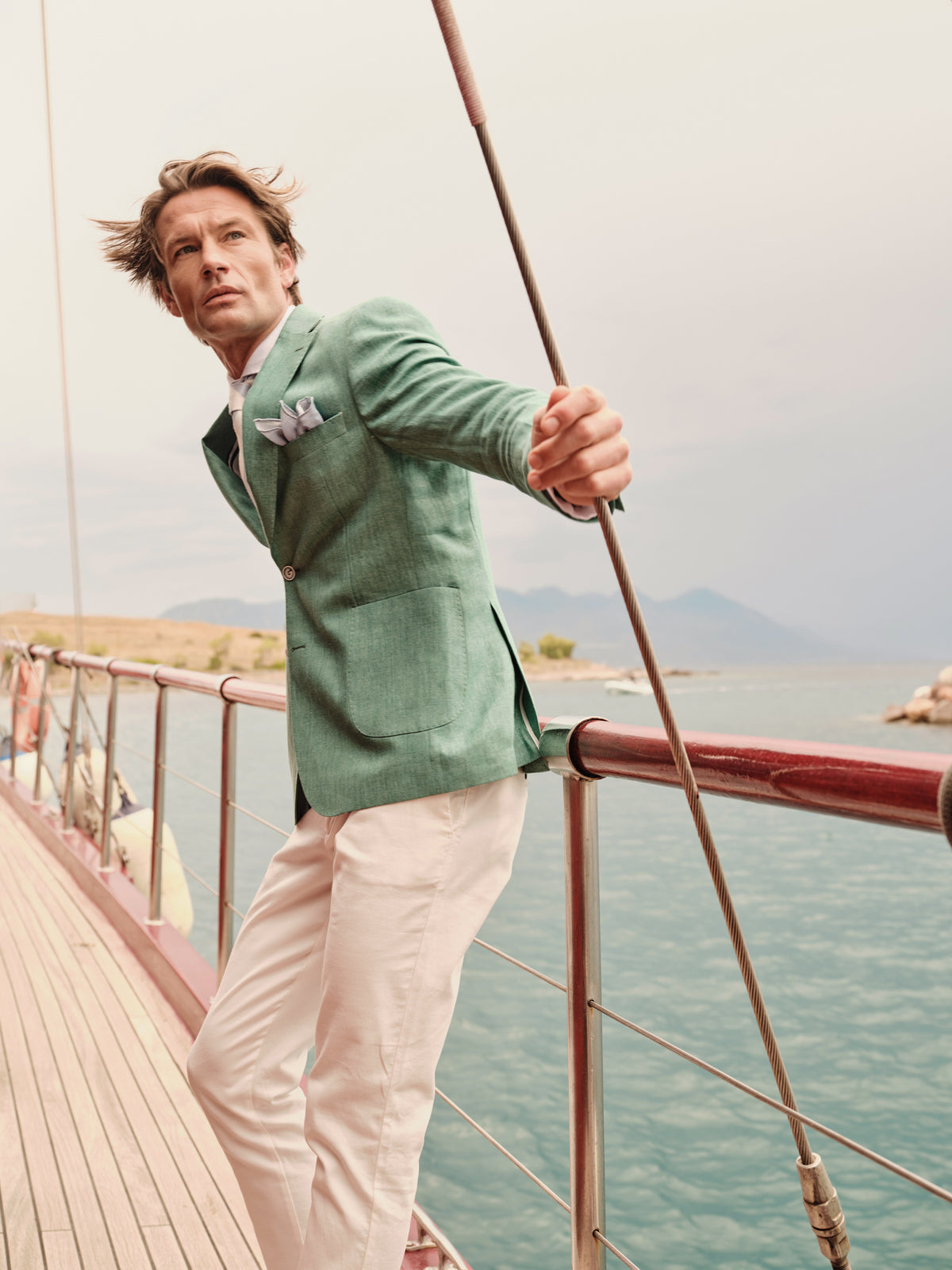 ΑΝΔΡΙΚΟ ΣΑΚΑΚΙ SLIM FIT PORTOBELLO'S ΣΤΟ ΧΡΩΜΑ ΤΗΣ ΜΕΝΤΑΣ ΚΑΙ ΥΦΑΣΜΑ MARZOTTO