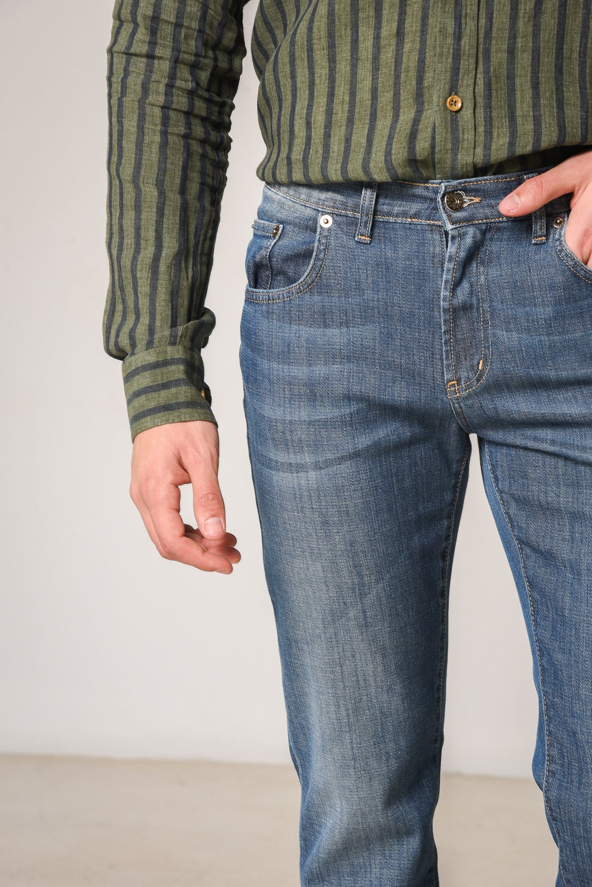 ΑΝΔΡΙΚΟ JEAN PORTOBELLO'S ΣΕ ΜΠΛΕ ΑΠΟΧΡΩΣΗ ΜΕ ΞΕΒΑΜΜΑ REGULAR FIT