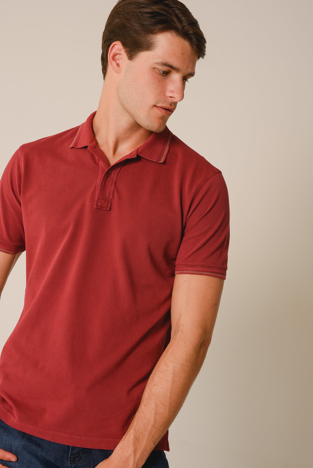 ΑΝΔΡΙΚΟ POLO PORTOBELLO'S ΜΠΟΡΝΤΟ ΜΕ ΛΕΠΤΟΜΕΡΕΙΕΣ ΣΤΟ ΓΙΑΚΑ ΚΑΙ ΤΑ ΜΑΝΙΚΙΑ