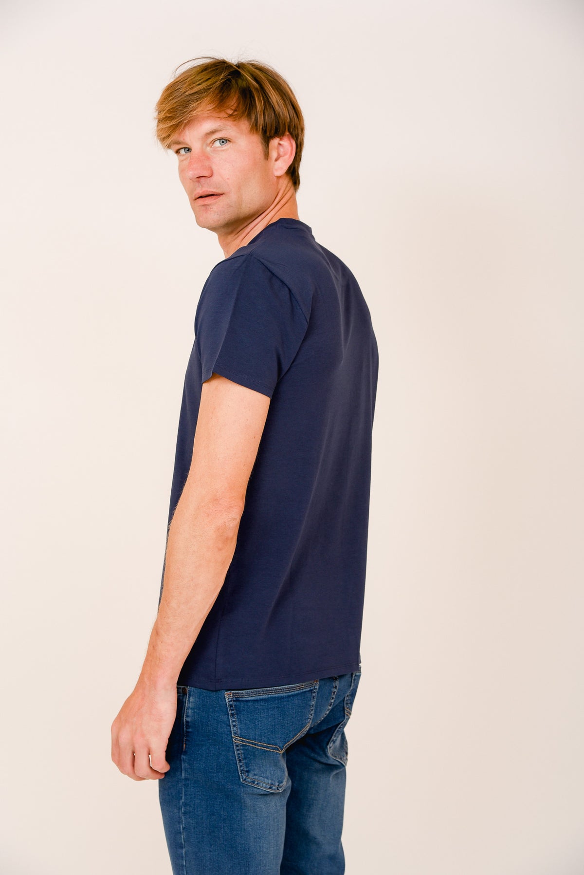 ΑΝΔΡΙΚΟ T-SHIRT PORTOBELLO'S ΜΠΛΕ NAVY ΜΕ ΣΤΑΜΠΑ FUTURE IN MOTION