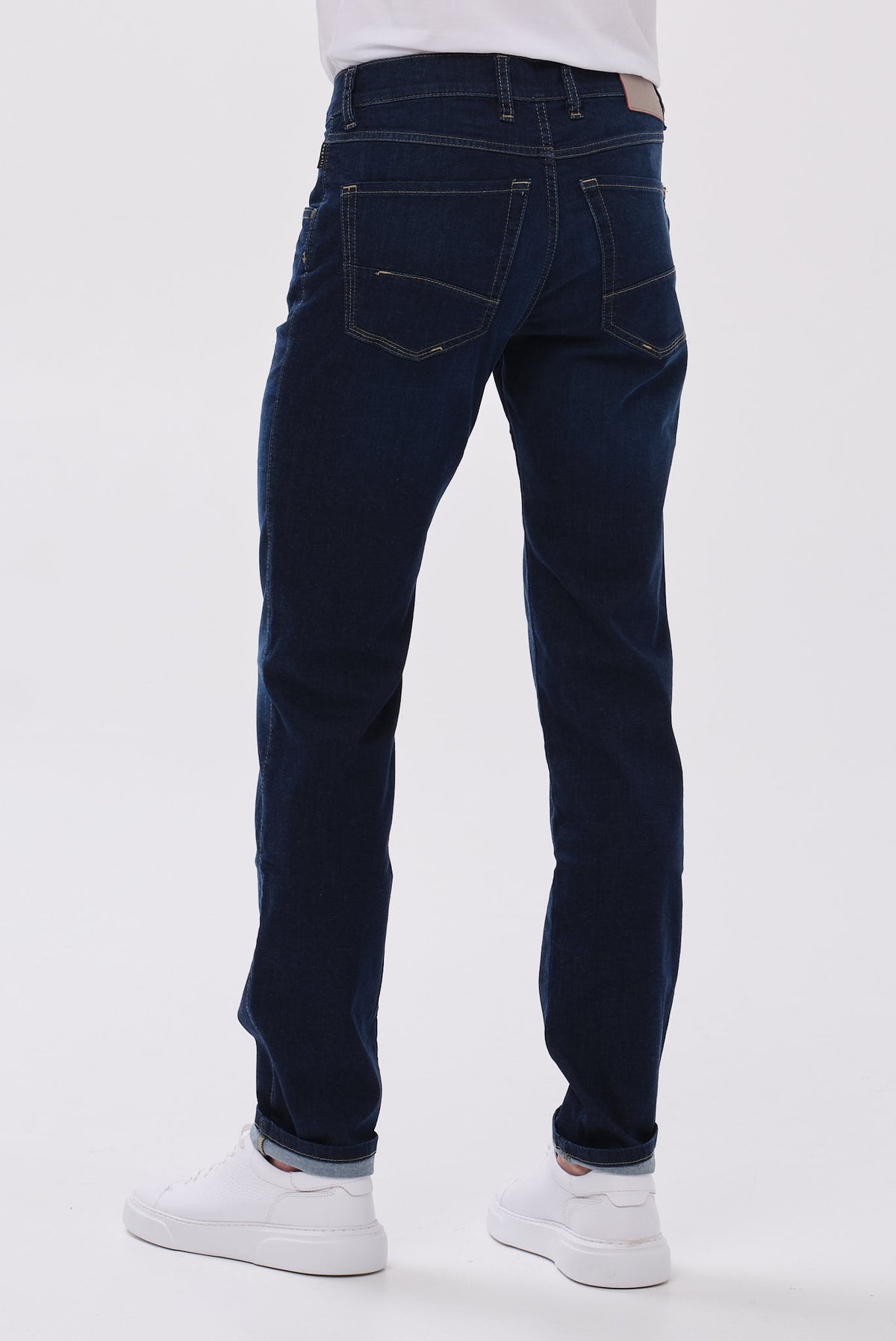 ΑΝΔΡΙΚΟ JEAN BUGGATI ΣΕ ΣΚΟΥΡΟ ΜΠΛΕ ΧΡΩΜΑ REGULAR FIT