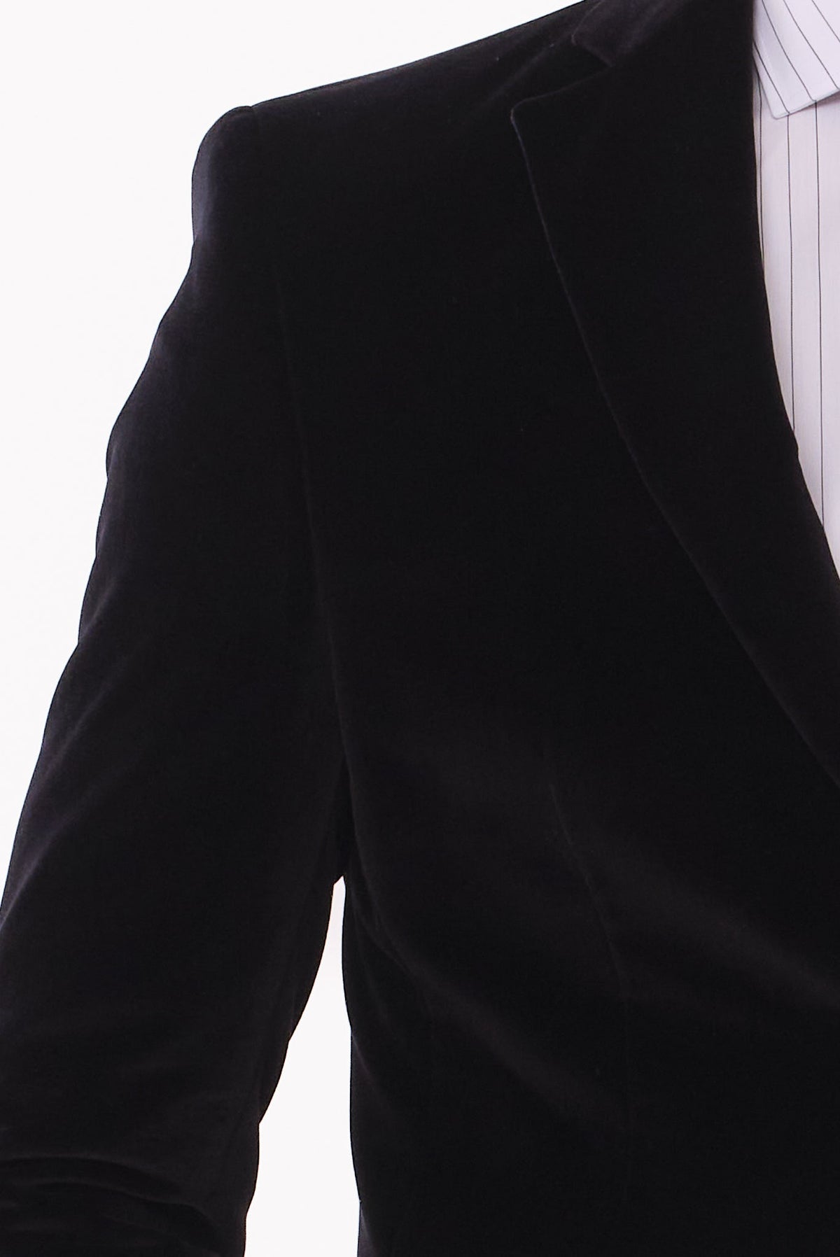 ΑΝΔΡΙΚΟ ΜΑΥΡΟ ΒΕΛΟΥΔΙΝΟ ΣΑΚΑΚΙ SLIM FIT