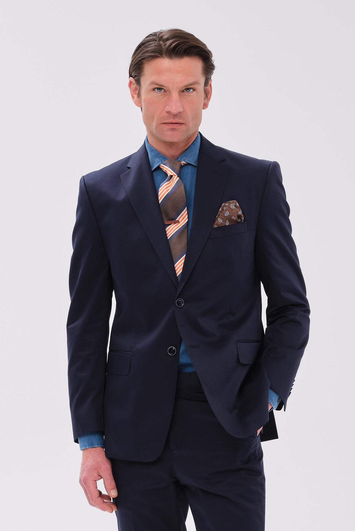 ΑΝΔΡΙΚΟ ΜΠΛΕ ΒΑΜΒΑΚΕΡΟ ΚΟΣΤΟΥΜΙ PORTOBELLO'S SLIM FIT ΣΕ ΥΦΑΣΜΑ SONDRIO