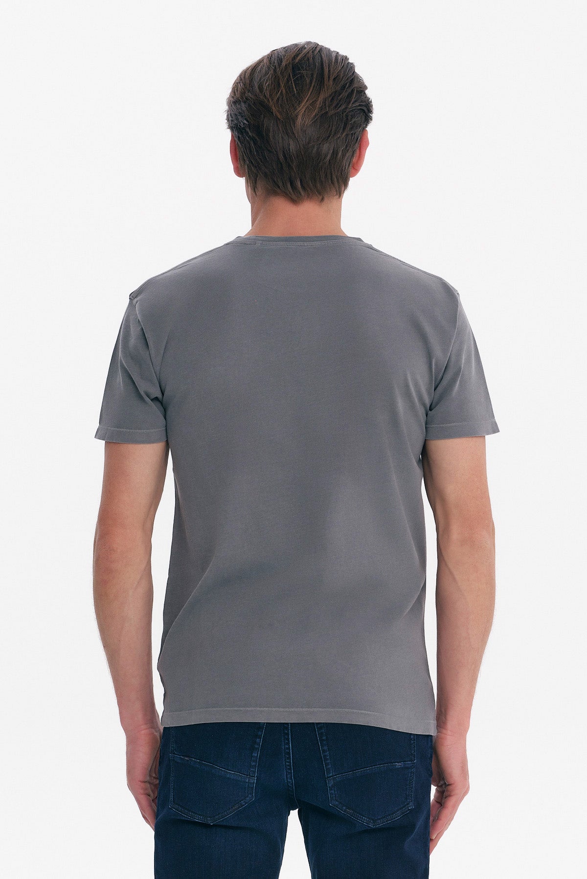 ΑΝΔΡΙΚΟ ΓΚΡΙ ΜΕΣΑΙΟ ΚΟΝΤΟΜΑΝΙΚΟ T-SHIRT PORTOBELLO'S ΜΕ ΤΣΕΠΗ ΣΤΟ ΣΤΗΘΟΣ