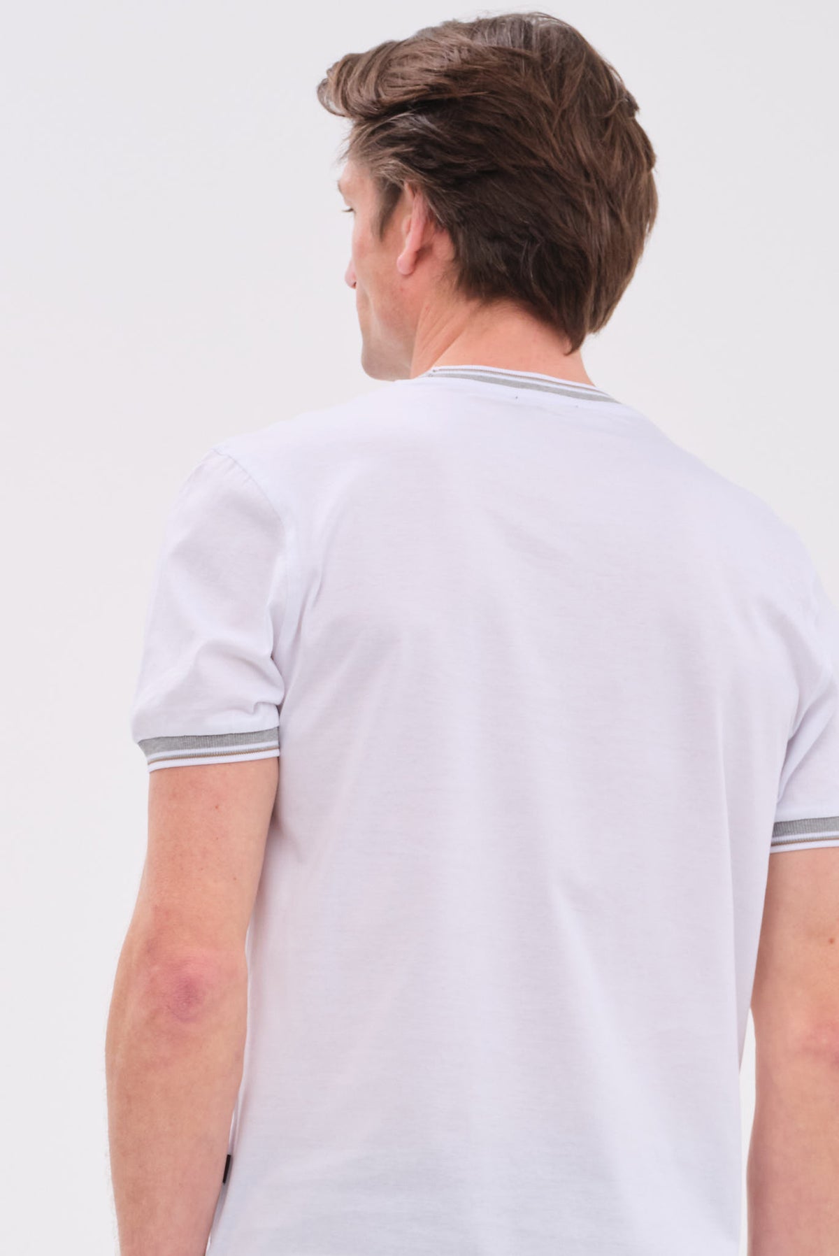 PORTOBELLO'S ΛΕΥΚΟ ESSENTIAL T-SHIRT ΜΕ REFINED ΔΙΠΛΗ ΓΡΑΜΜΗ