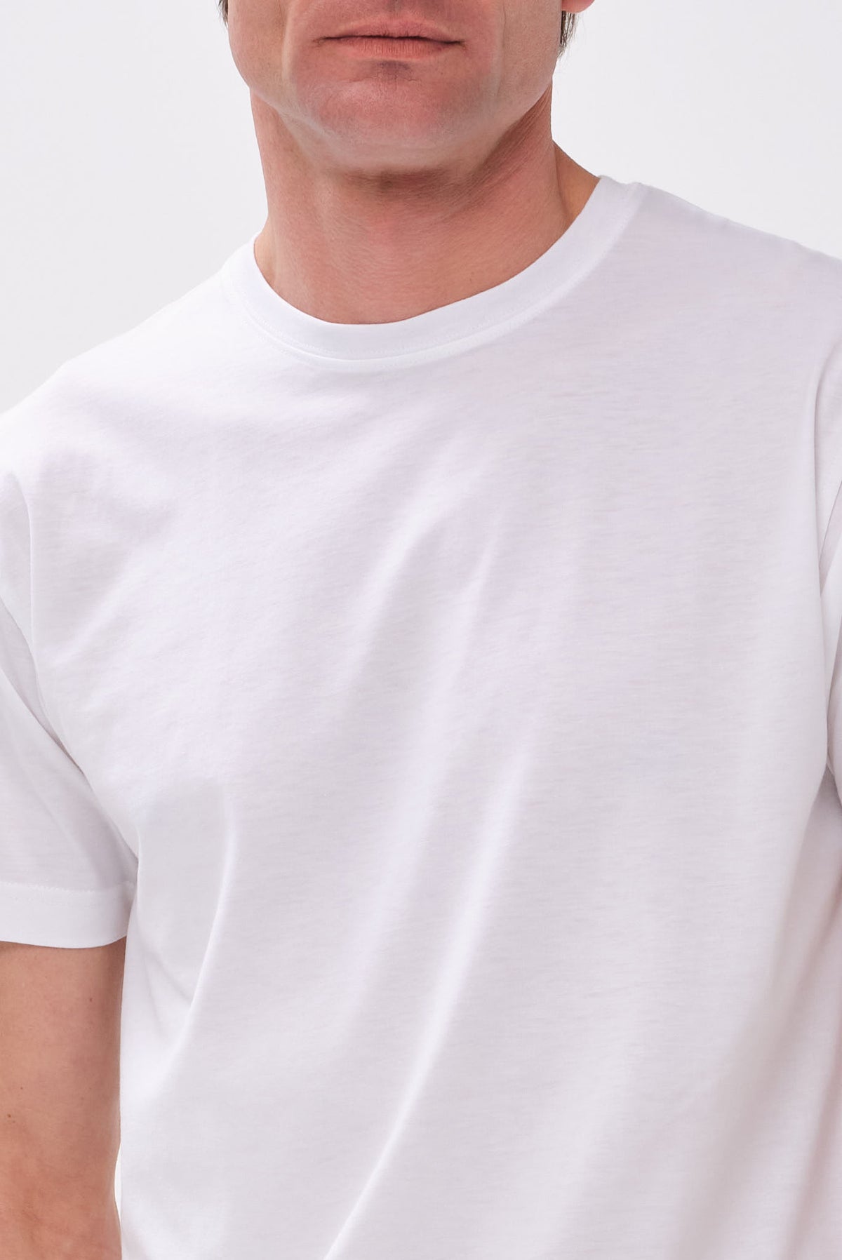 PORTOBELLO'S ΛΕΥΚΟ PIMA COTTON T-SHIRT - PREMIUM ESSENTIAL EDITION