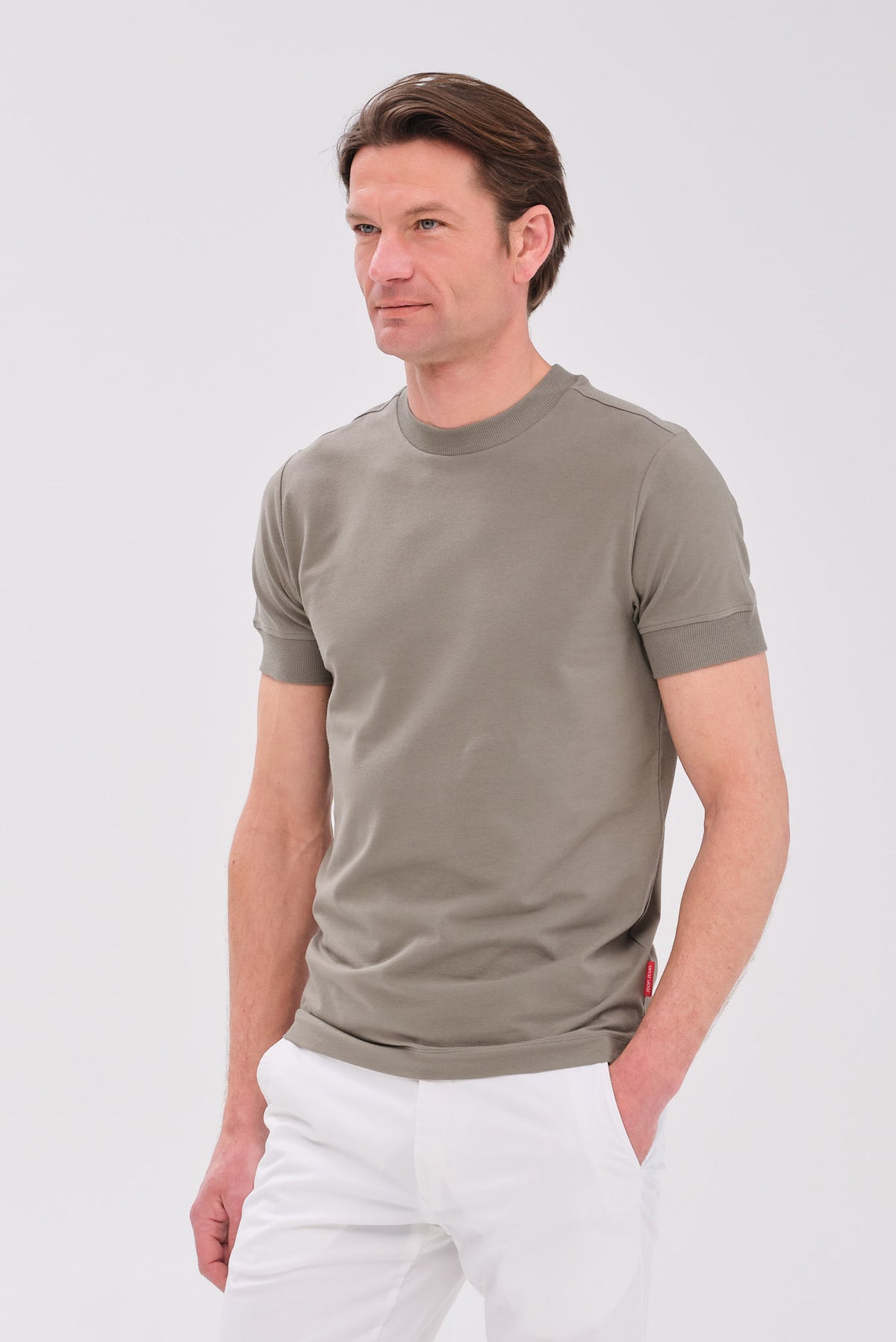 ΑΝΔΡΙΚΟ ΜΟΝΟΧΡΩΜΟ ΚΟΝΤΟΜΑΝΙΚΟ T-SHIRT JOOP ΣΕ ΧΡΩΜΑ ΜΕΝΤΑΣ REGULAR FIT