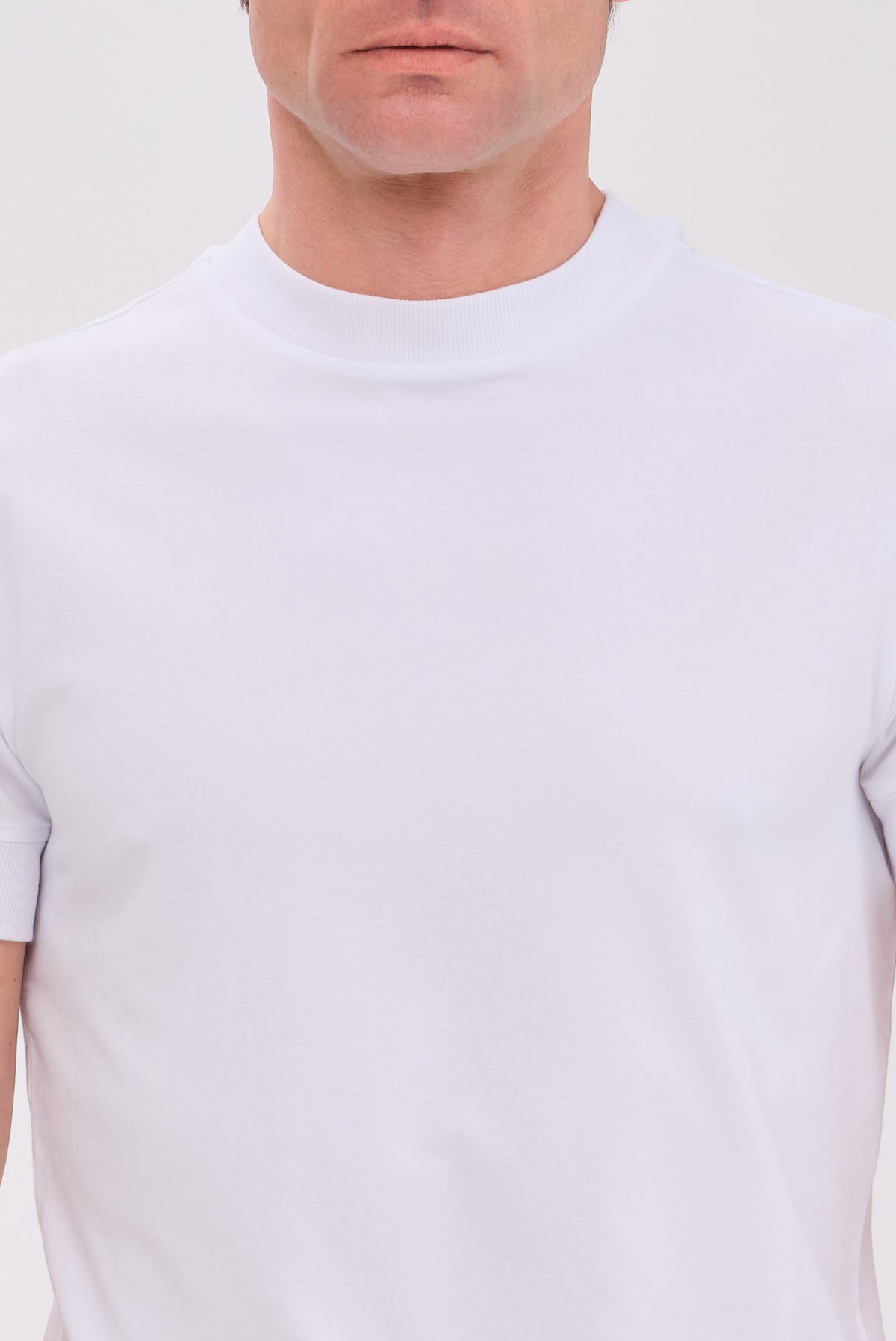 ΑΝΔΡΙΚΟ ΛΕΥΚΟ ΜΟΝΟΧΡΩΜΟ ΚΟΝΤΟΜΑΝΙΚΟ T-SHIRT JOOP REGULAR FIT