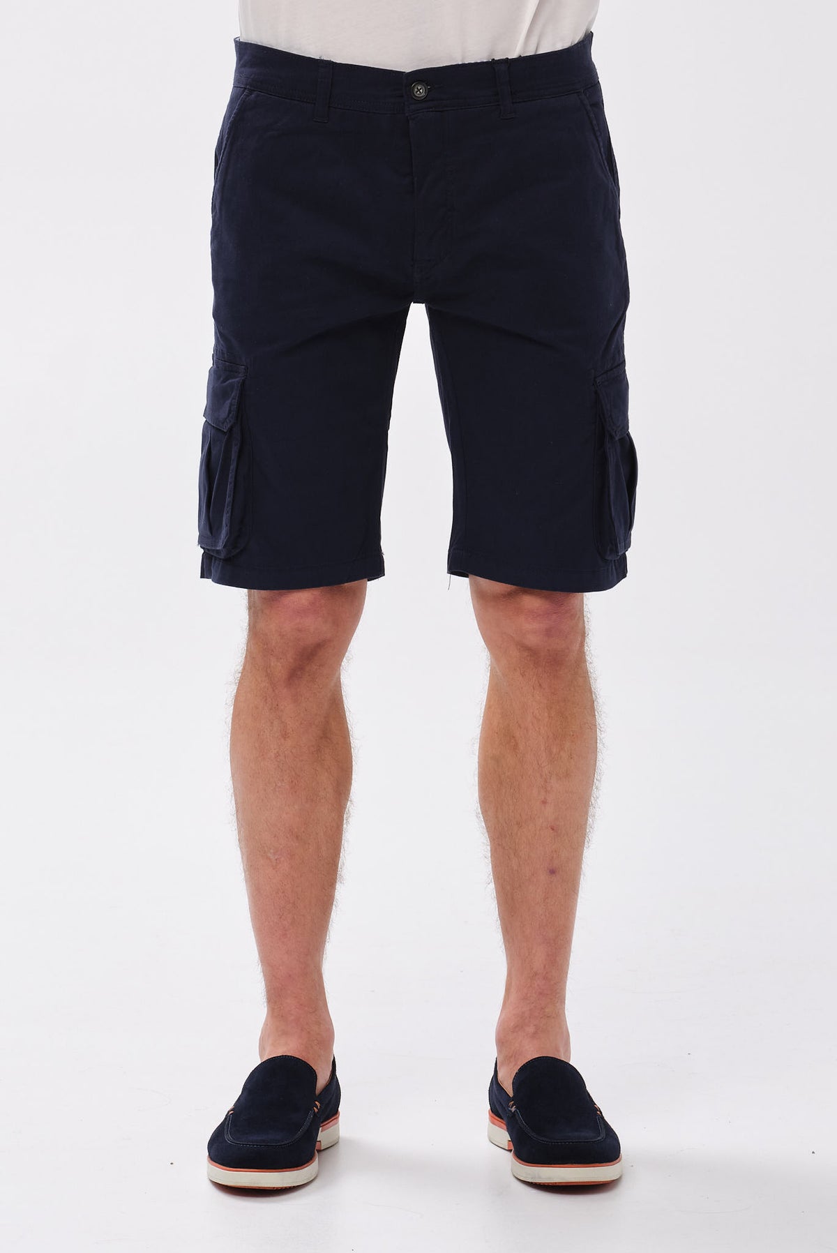 PORTOBELLO'S NAVY CARGO SHORTS - UTILITY SMART EDITION
