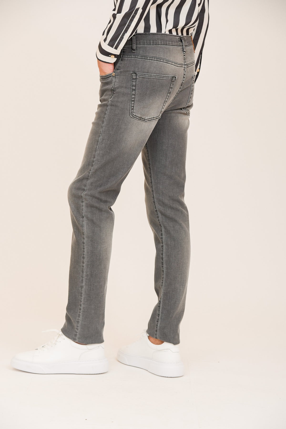 ΑΝΔΡΙΚΟ JEAN PORTOBELLO'S ΓΚΡΙ REGULAR FIT ΜΕ ΤΕΧΝΗΤΗ ΦΘΟΡΑ ΓΙΑ ΙΔΙΑΙΤΕΡΕΣ ΕΜΦΑΝΙΣΕΙΣ