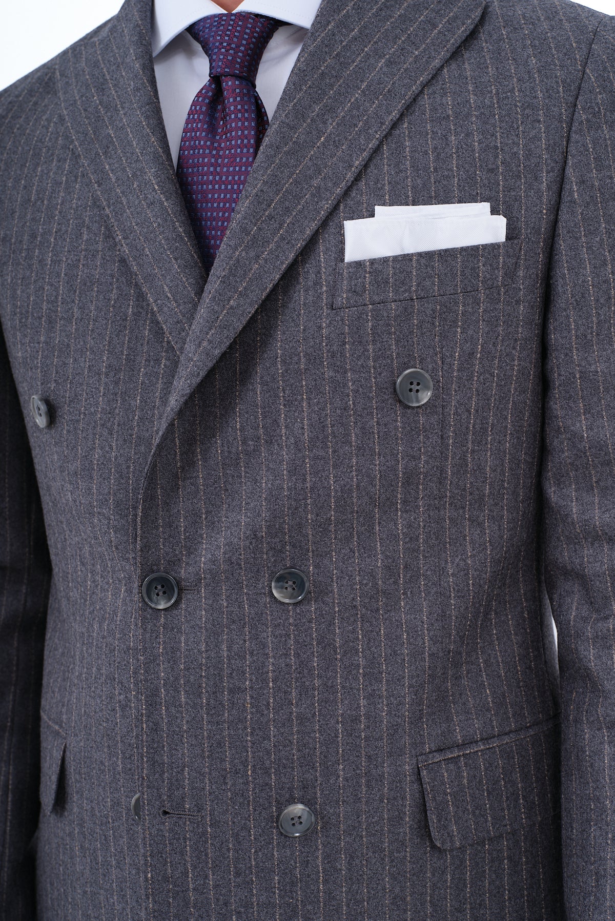 ΑΝΔΡΙΚΟ ΣΤΑΥΡΩΤΟ PINSTRIPE ΚΟΣΤΟΥΜΙ PORTOBELLO'S ΣΕ ΓΚΡΙ ΧΡΩΜΑ ΜΕ ΧΡΥΣΑΦΙ ΡΙΓΑ