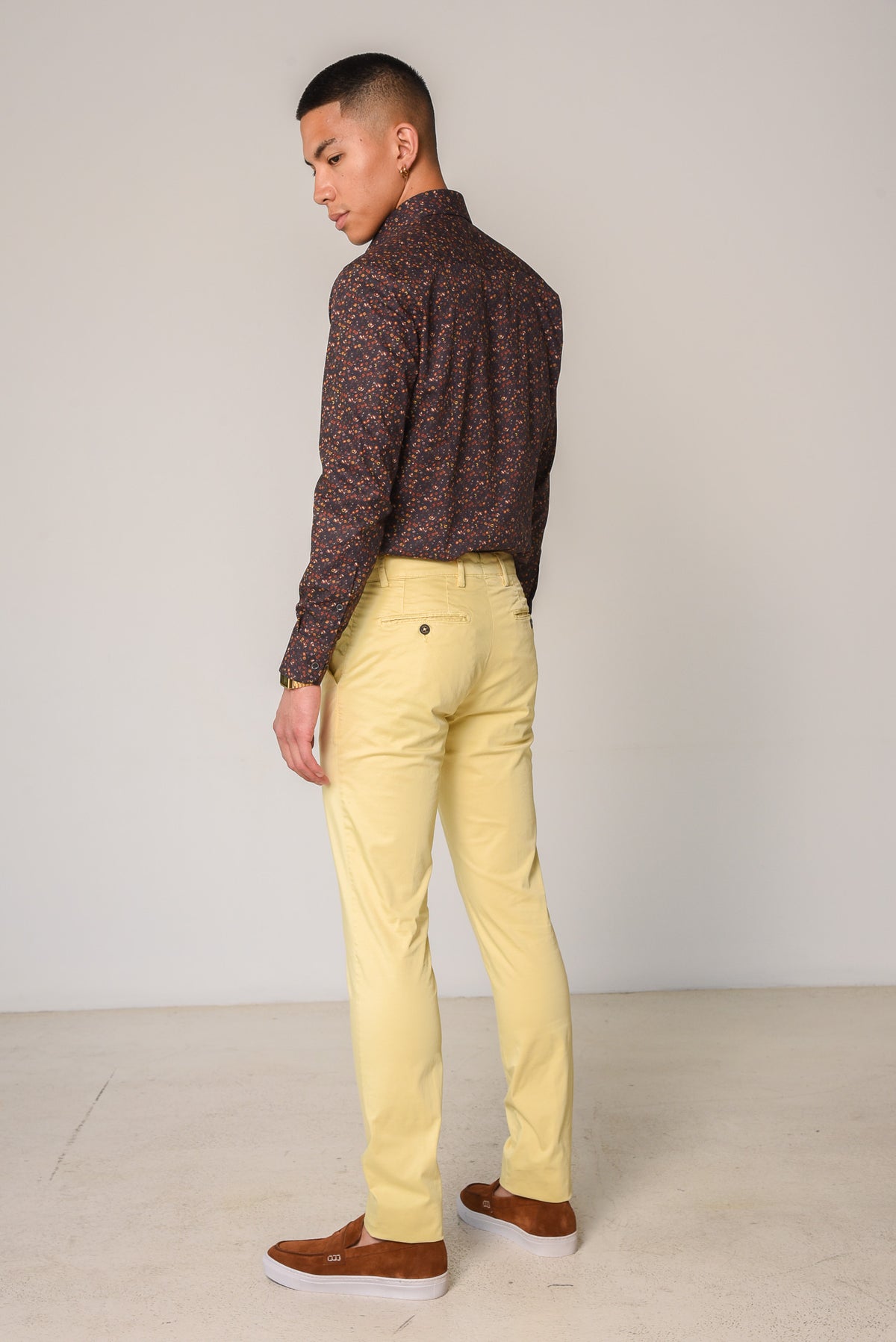 ΑΝΔΡΙΚΟ ΠΑΝΤΕΛΟΝΙ CHINOS PORTOBELLO'S ΚΙΤΡΙΝΟ ΧΡΩΜΑ SLIM FIT ΓΙΑ STYLISH OUTFITS