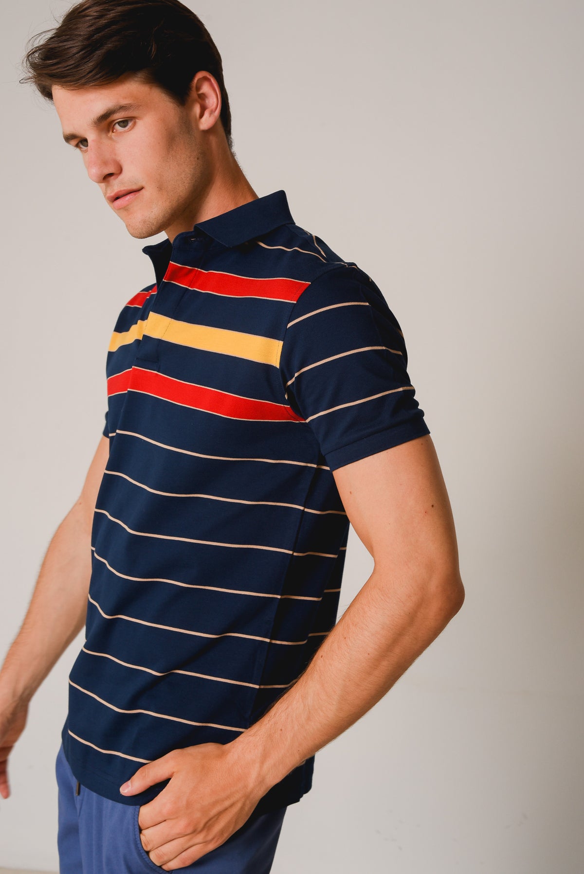 ΑΝΔΡΙΚΟ POLO PORTOBELLO'S ΜΠΛΕ ΜΕ ΚΟΚΚΙΝΕΣ ΚΑΙ ΚΙΤΡΙΝΕΣ ΡΙΓΕΣ