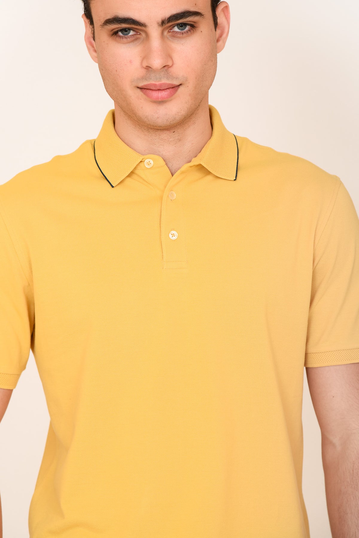 ΑΝΔΡΙΚΟ POLO PORTOBELLO'S ΚΙΤΡΙΝΟ ΜΕ ΜΑΥΡΗ ΛΕΠΤΟΜΕΡΕΙΑ ΣΤΟ ΓΙΑΚΑ