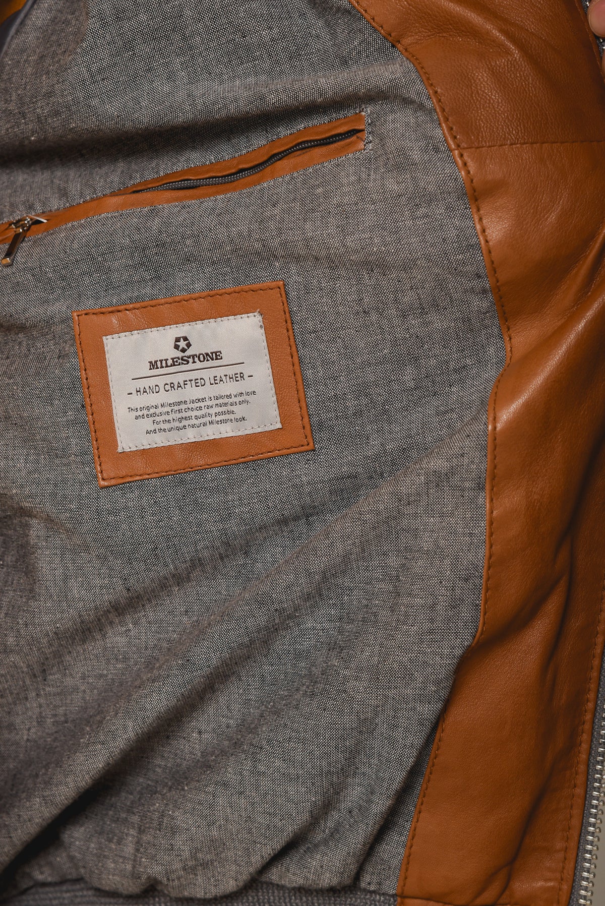 ΑΝΔΡΙΚΟ ΔΕΡΜΑΤΙΝΟ JACKET MILESTONE ΣΕ ΤΑΜΠΑ ΧΡΩΜΑ ΜΕ ΚΟΥΚΟΥΛΑ