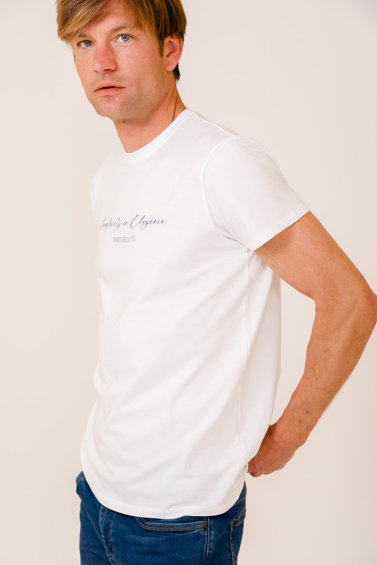 ΑΝΔΡΙΚΟ T-SHIRT PORTOBELLO'S ΛΕΥΚΟ ΜΕ ΣΤΑΜΠΑ SIMPLICITY IN ELEGANCE